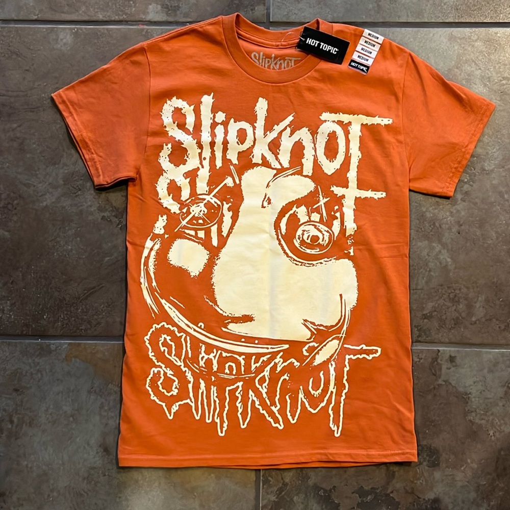 Slipknot tshirt nwt, interesting logo, perfect condition, never been worn, punk